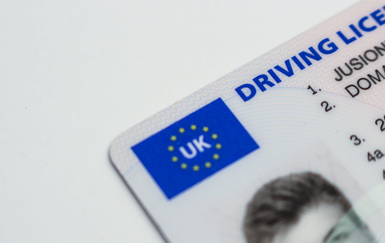 Avoid Scams: How to Obtain a Genuine UK Driving Licence Safely